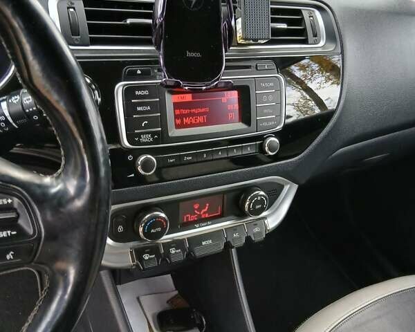 Серый Киа Рио, объемом двигателя 1.4 л и пробегом 191 тыс. км за 7799 $, фото 7 на Automoto.ua
