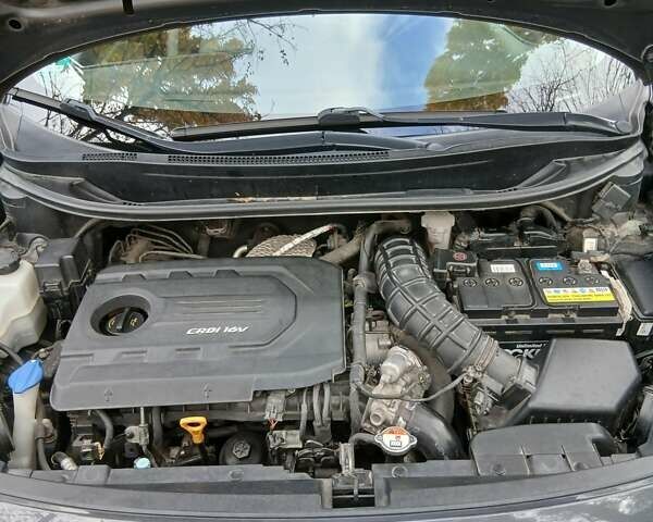 Серый Киа Рио, объемом двигателя 1.4 л и пробегом 191 тыс. км за 7799 $, фото 13 на Automoto.ua