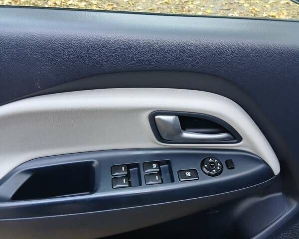 Серый Киа Рио, объемом двигателя 1.4 л и пробегом 191 тыс. км за 7799 $, фото 11 на Automoto.ua