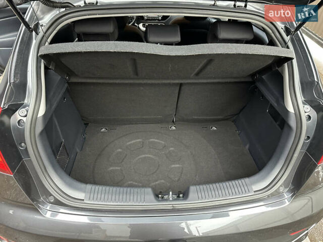 Серый Киа Рио, объемом двигателя 1.4 л и пробегом 56 тыс. км за 10800 $, фото 16 на Automoto.ua