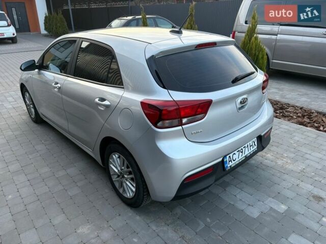 Сірий Кіа Ріо, об'ємом двигуна 1.4 л та пробігом 160 тис. км за 10500 $, фото 22 на Automoto.ua