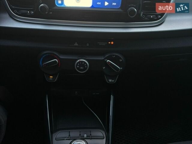 Сірий Кіа Ріо, об'ємом двигуна 1.4 л та пробігом 160 тис. км за 10500 $, фото 10 на Automoto.ua