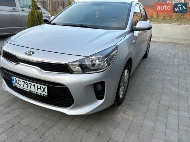 Сірий Кіа Ріо, об'ємом двигуна 1.4 л та пробігом 160 тис. км за 10500 $, фото 1 на Automoto.ua