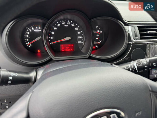 Серый Киа Рио, объемом двигателя 1.4 л и пробегом 85 тыс. км за 10999 $, фото 22 на Automoto.ua