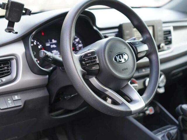 Серый Киа Рио, объемом двигателя 1.6 л и пробегом 80 тыс. км за 8300 $, фото 12 на Automoto.ua