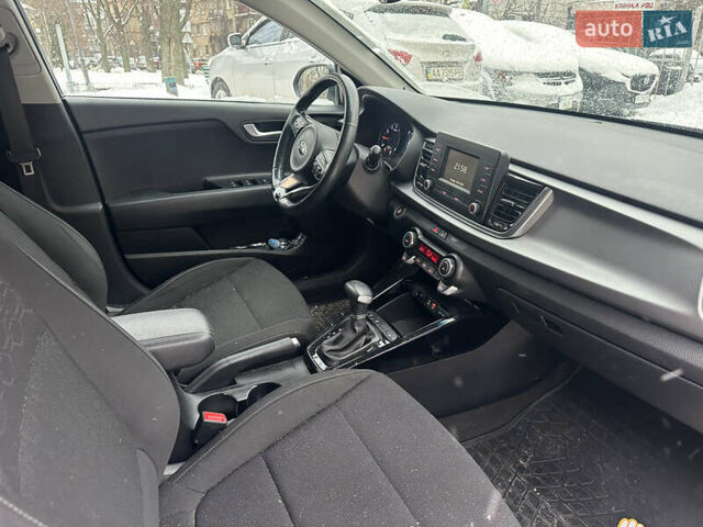 Серый Киа Рио, объемом двигателя 1.37 л и пробегом 75 тыс. км за 7700 $, фото 19 на Automoto.ua