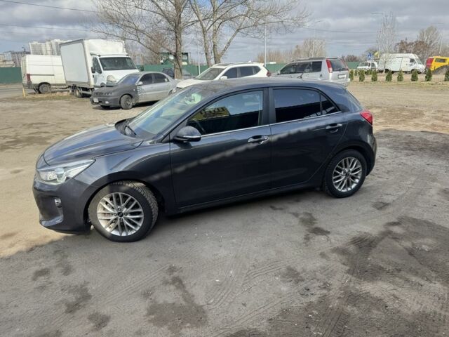 Серый Киа Рио, объемом двигателя 1.4 л и пробегом 75 тыс. км за 12000 $, фото 3 на Automoto.ua