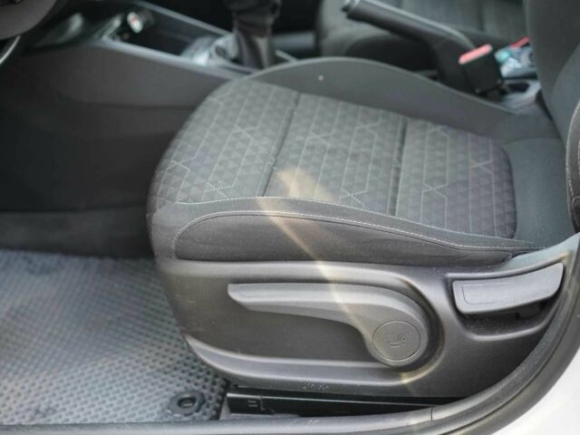 Серый Киа Рио, объемом двигателя 1.6 л и пробегом 80 тыс. км за 8300 $, фото 19 на Automoto.ua