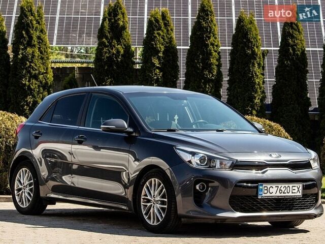 Серый Киа Рио, объемом двигателя 1.37 л и пробегом 178 тыс. км за 13500 $, фото 7 на Automoto.ua
