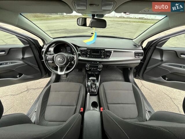 Серый Киа Рио, объемом двигателя 1.4 л и пробегом 91 тыс. км за 12000 $, фото 6 на Automoto.ua