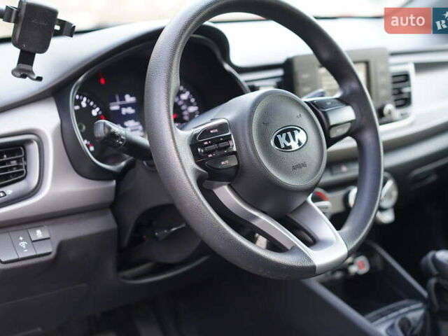 Серый Киа Рио, объемом двигателя 1.59 л и пробегом 80 тыс. км за 7900 $, фото 6 на Automoto.ua