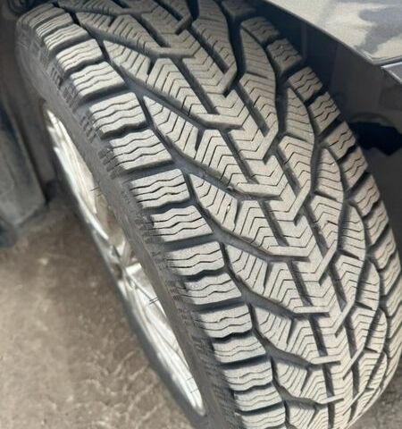 Серый Киа Рио, объемом двигателя 1.4 л и пробегом 75 тыс. км за 11999 $, фото 5 на Automoto.ua