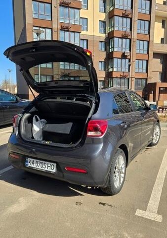 Серый Киа Рио, объемом двигателя 1.37 л и пробегом 88 тыс. км за 13700 $, фото 7 на Automoto.ua