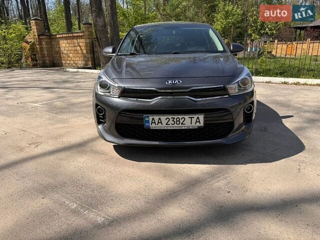 Серый Киа Рио, объемом двигателя 1.4 л и пробегом 33 тыс. км за 13700 $, фото 2 на Automoto.ua