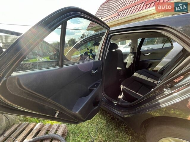 Серый Киа Рио, объемом двигателя 1.4 л и пробегом 91 тыс. км за 12000 $, фото 20 на Automoto.ua