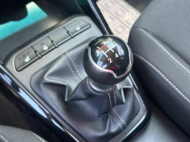 Серый Киа Рио, объемом двигателя 1.3 л и пробегом 90 тыс. км за 10200 $, фото 13 на Automoto.ua