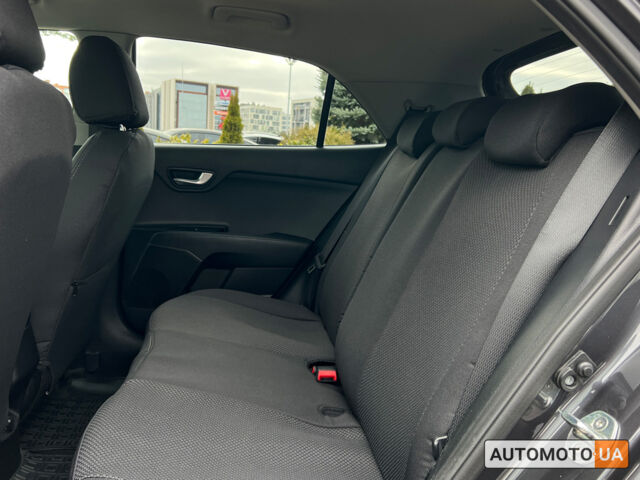 Сірий Кіа Ріо, об'ємом двигуна 1.4 л та пробігом 59 тис. км за 14500 $, фото 9 на Automoto.ua