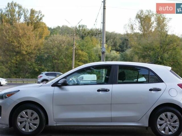 Серый Киа Рио, объемом двигателя 1.59 л и пробегом 80 тыс. км за 7900 $, фото 3 на Automoto.ua