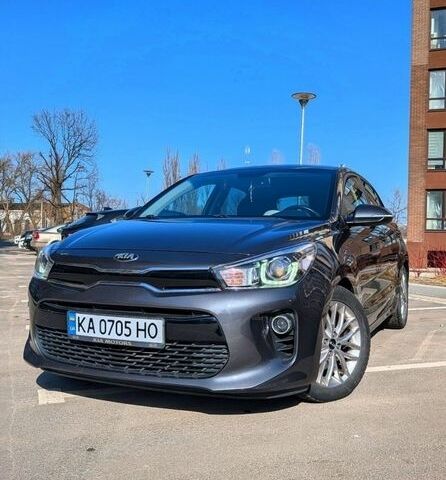 Серый Киа Рио, объемом двигателя 1.37 л и пробегом 88 тыс. км за 13700 $, фото 1 на Automoto.ua