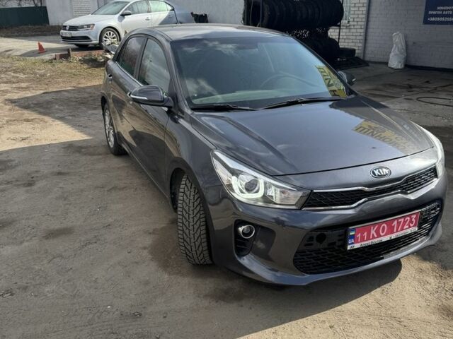 Серый Киа Рио, объемом двигателя 1.4 л и пробегом 75 тыс. км за 12000 $, фото 1 на Automoto.ua