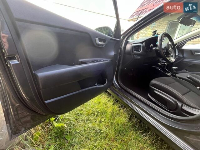 Серый Киа Рио, объемом двигателя 1.4 л и пробегом 91 тыс. км за 12000 $, фото 29 на Automoto.ua