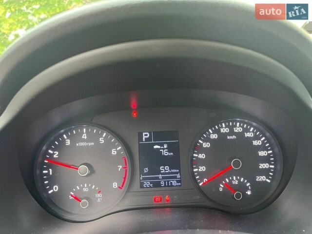Серый Киа Рио, объемом двигателя 1.4 л и пробегом 91 тыс. км за 12000 $, фото 1 на Automoto.ua