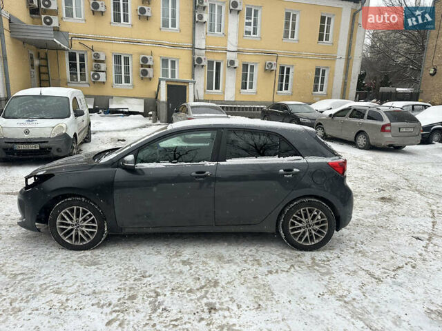 Серый Киа Рио, объемом двигателя 1.37 л и пробегом 75 тыс. км за 7700 $, фото 7 на Automoto.ua