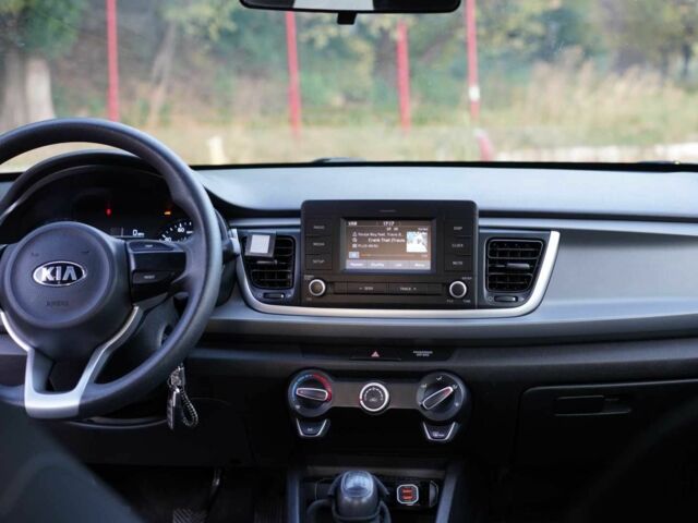 Серый Киа Рио, объемом двигателя 1.6 л и пробегом 80 тыс. км за 8300 $, фото 10 на Automoto.ua