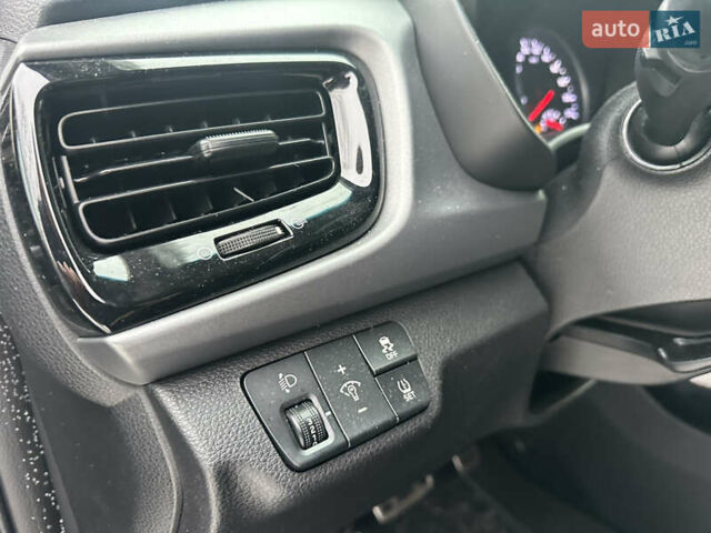 Серый Киа Рио, объемом двигателя 1.37 л и пробегом 75 тыс. км за 7700 $, фото 13 на Automoto.ua