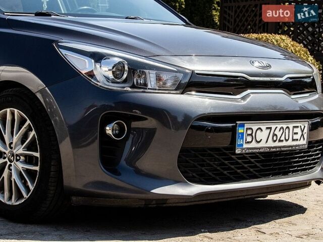 Серый Киа Рио, объемом двигателя 1.37 л и пробегом 178 тыс. км за 13500 $, фото 8 на Automoto.ua
