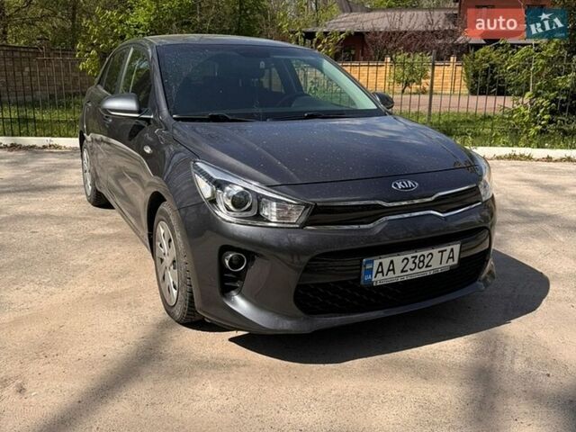 Серый Киа Рио, объемом двигателя 1.4 л и пробегом 33 тыс. км за 13700 $, фото 4 на Automoto.ua