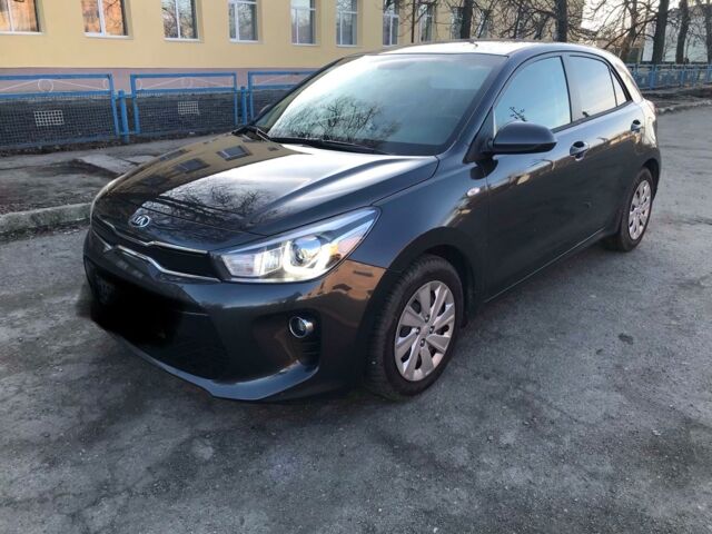 Серый Киа Рио, объемом двигателя 1.4 л и пробегом 36 тыс. км за 14000 $, фото 5 на Automoto.ua