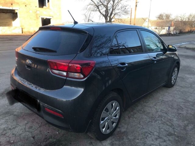 Серый Киа Рио, объемом двигателя 1.4 л и пробегом 36 тыс. км за 14000 $, фото 2 на Automoto.ua