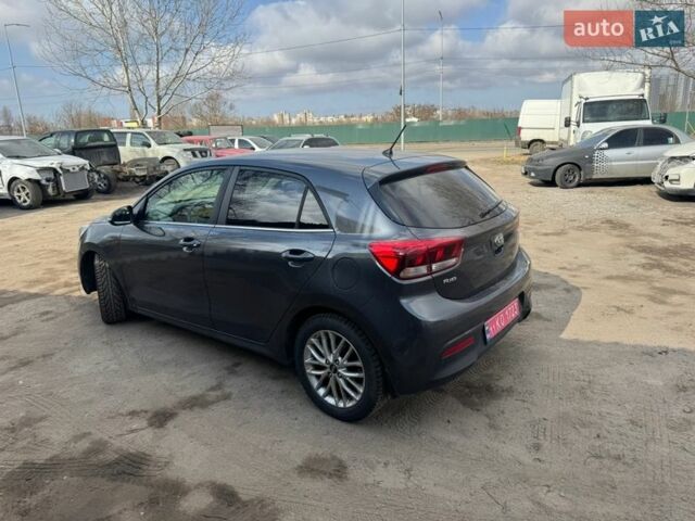 Серый Киа Рио, объемом двигателя 1.4 л и пробегом 75 тыс. км за 11999 $, фото 2 на Automoto.ua