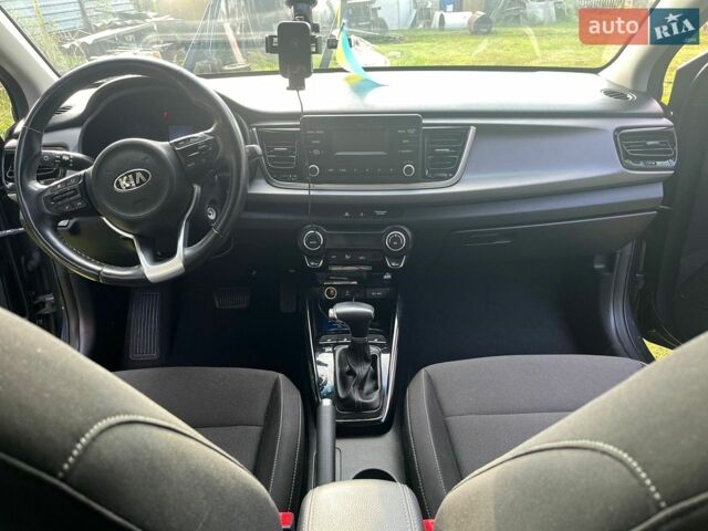 Серый Киа Рио, объемом двигателя 1.4 л и пробегом 91 тыс. км за 12000 $, фото 27 на Automoto.ua