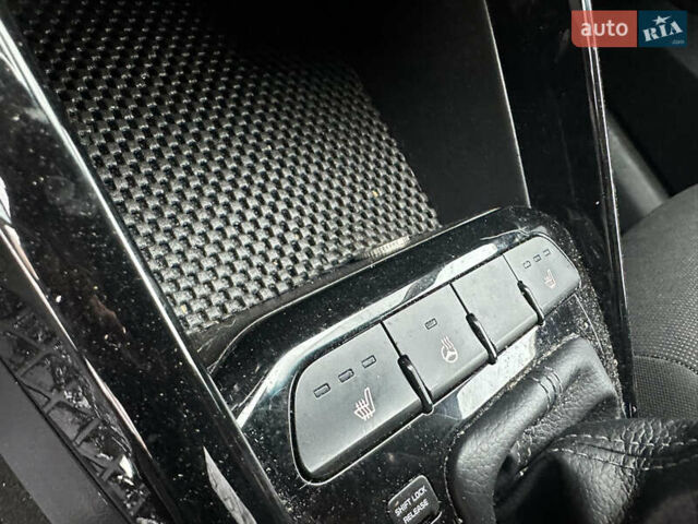 Серый Киа Рио, объемом двигателя 1.37 л и пробегом 75 тыс. км за 7700 $, фото 15 на Automoto.ua