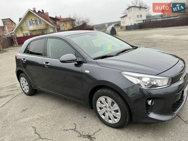 Серый Киа Рио, объемом двигателя 1.4 л и пробегом 91 тыс. км за 12000 $, фото 3 на Automoto.ua