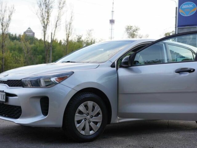 Серый Киа Рио, объемом двигателя 1.6 л и пробегом 80 тыс. км за 8300 $, фото 7 на Automoto.ua