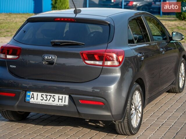 Серый Киа Рио, объемом двигателя 1.37 л и пробегом 105 тыс. км за 13000 $, фото 4 на Automoto.ua