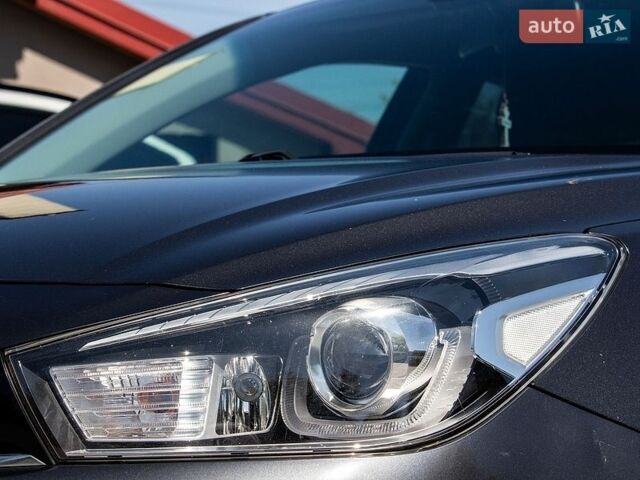 Серый Киа Рио, объемом двигателя 1.37 л и пробегом 178 тыс. км за 13500 $, фото 6 на Automoto.ua