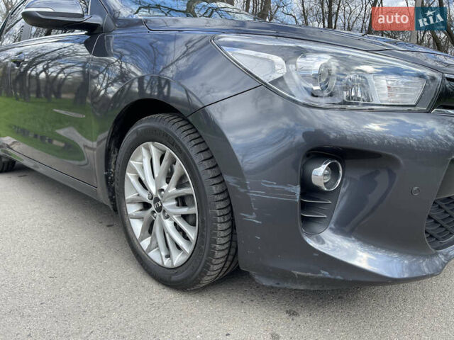 Серый Киа Рио, объемом двигателя 1.4 л и пробегом 33 тыс. км за 14500 $, фото 64 на Automoto.ua