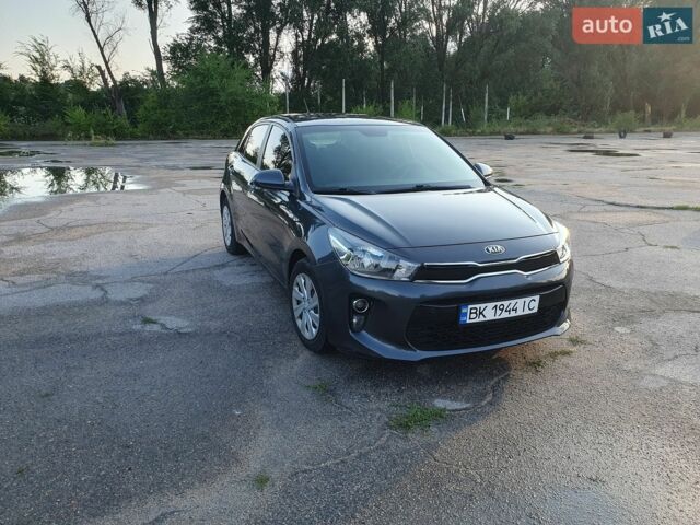 Серый Киа Рио, объемом двигателя 1.25 л и пробегом 90 тыс. км за 9900 $, фото 3 на Automoto.ua