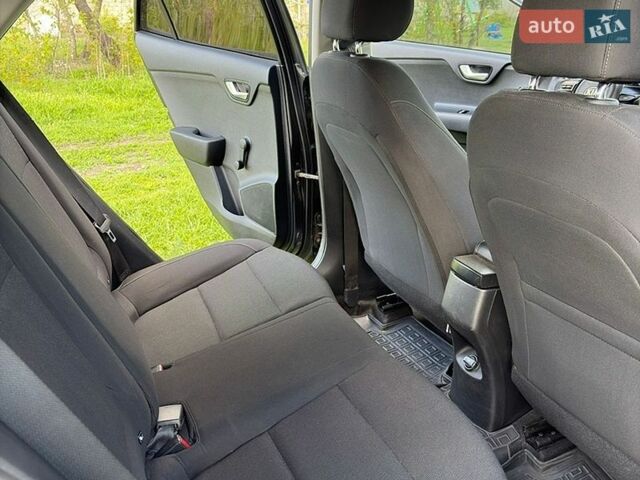 Серый Киа Рио, объемом двигателя 1.3 л и пробегом 88 тыс. км за 9700 $, фото 14 на Automoto.ua