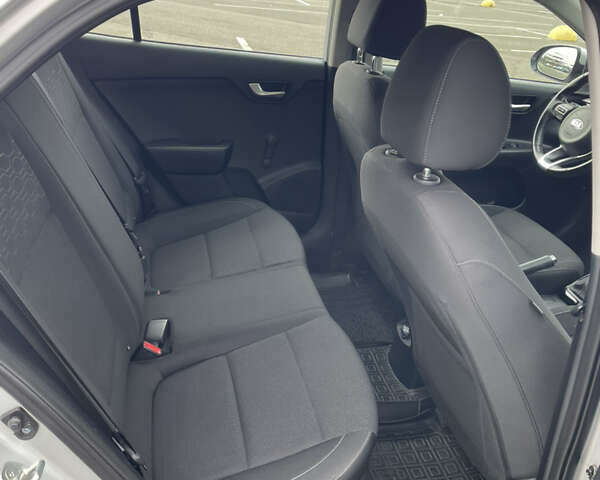 Сірий Кіа Ріо, об'ємом двигуна 1.25 л та пробігом 59 тис. км за 11600 $, фото 17 на Automoto.ua