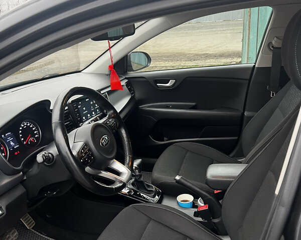 Серый Киа Рио, объемом двигателя 1.37 л и пробегом 93 тыс. км за 13500 $, фото 5 на Automoto.ua