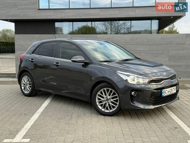 Серый Киа Рио, объемом двигателя 1.37 л и пробегом 45 тыс. км за 15300 $, фото 2 на Automoto.ua