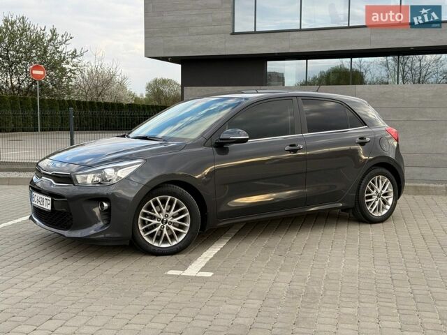 Серый Киа Рио, объемом двигателя 1.37 л и пробегом 45 тыс. км за 15300 $, фото 1 на Automoto.ua