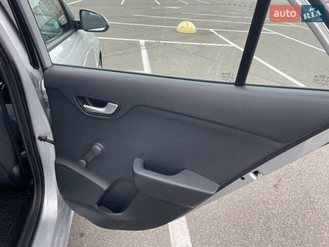 Сірий Кіа Ріо, об'ємом двигуна 1.25 л та пробігом 59 тис. км за 11600 $, фото 22 на Automoto.ua