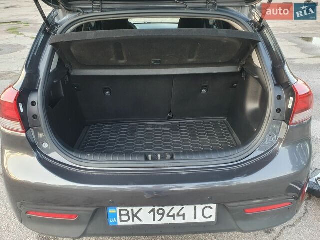 Серый Киа Рио, объемом двигателя 1.25 л и пробегом 90 тыс. км за 9900 $, фото 8 на Automoto.ua