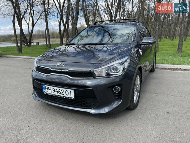 Серый Киа Рио, объемом двигателя 1.4 л и пробегом 33 тыс. км за 14500 $, фото 69 на Automoto.ua